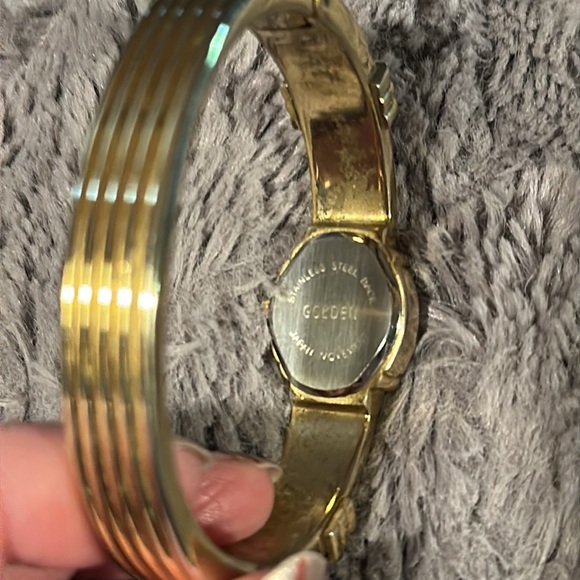 Women’s Goldtone “Golden”  Brand Cuff Watch Stainless Steel Japan Movement - Picture 3 of 7